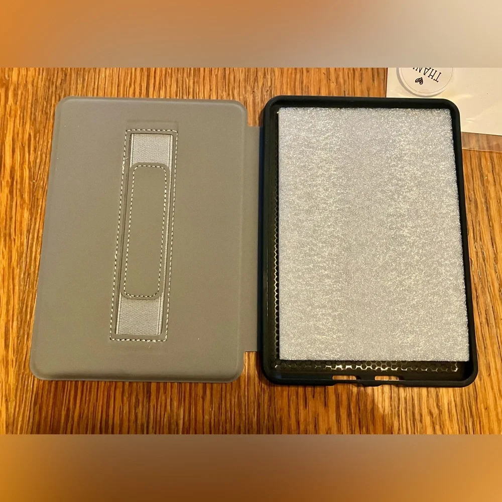 Fourth Wing Kindle Case 10th Gen (2018)
